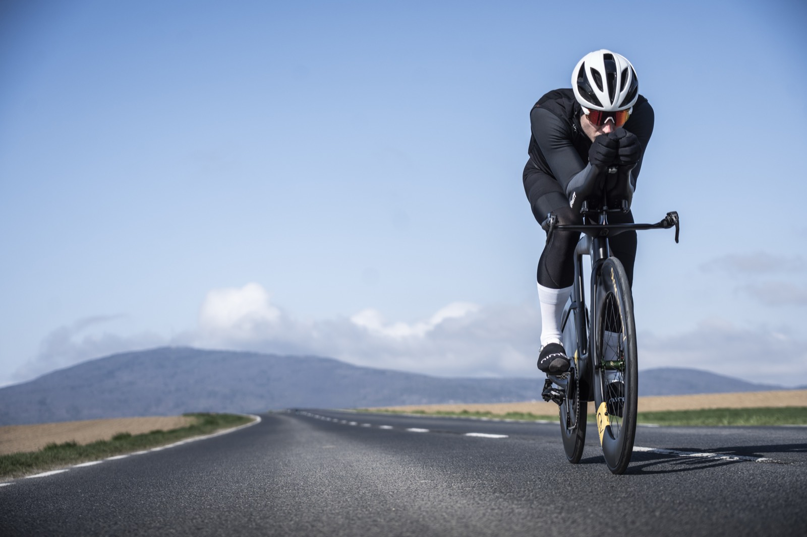 SaBRe VIII — frontal aero position on road