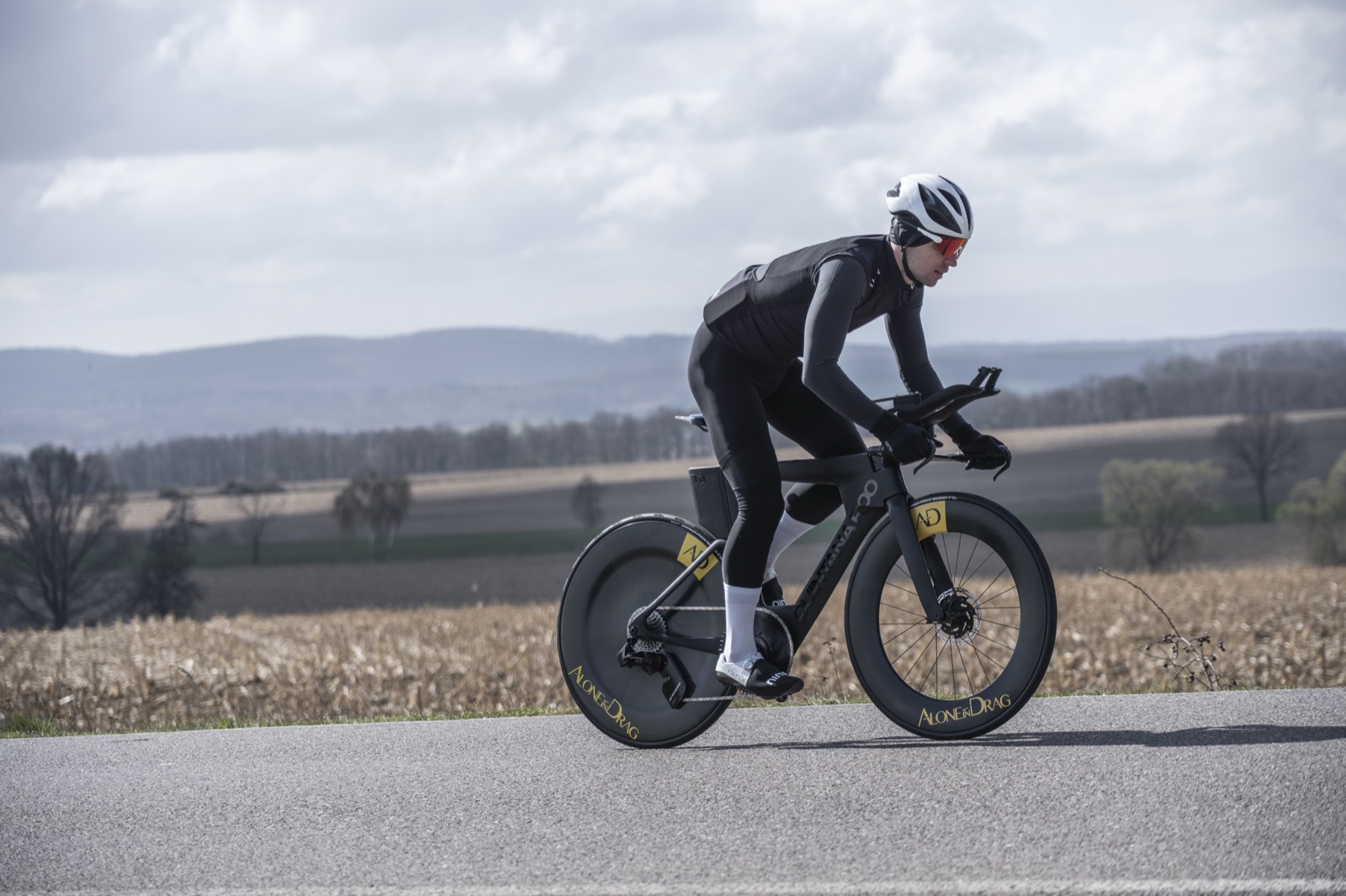 SaBRe VIII + Disc — krajobraz, pozycja aero