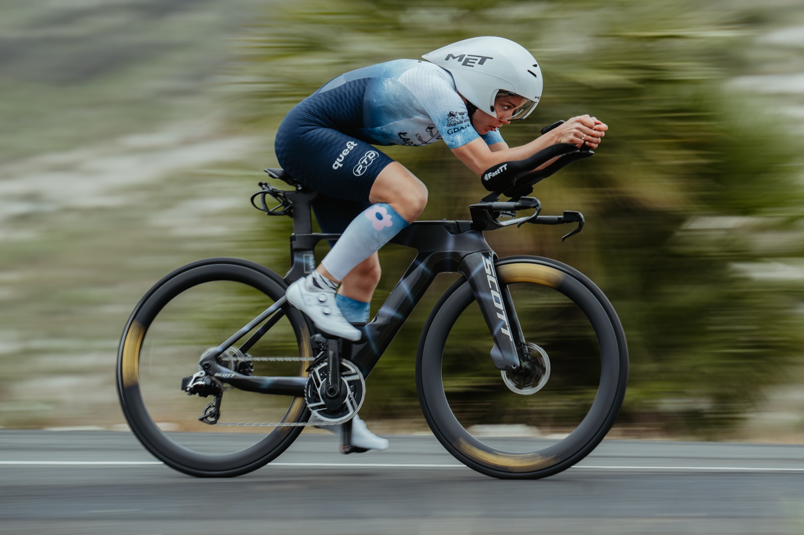 SaBRe wheels — race close-up